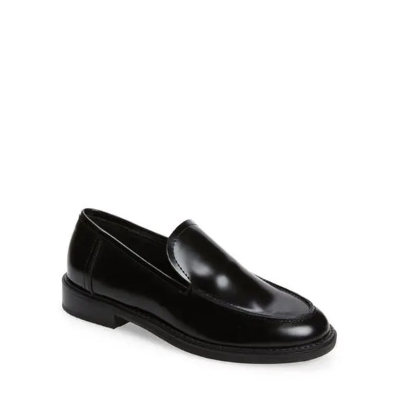Steve Madden Shoes - Steve Madden Larusso Patent Leather Loafers in Black Size 7.5